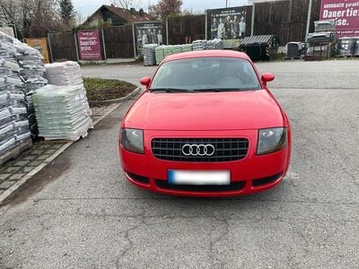 Second-hand Audi TT S-Line 180 CP (132 kW) 2004 Roșu Coupe