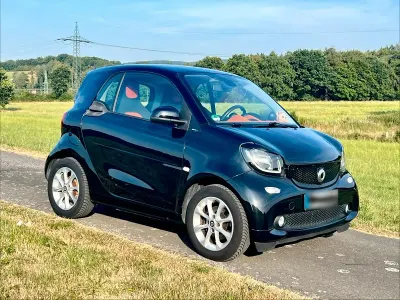 Gebraucht Smart ForTwo Coupé Passion 70 PS (51 kW) 2015 Schwarz Coupé