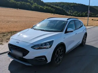 Gebraucht Ford Focus Active 125 PS (91 kW) 2019 Weiß Limousine