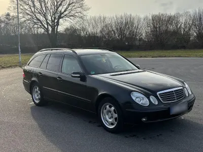 Gebraucht Mercedes E220 Classic 150 PS (110 kW) 2006 Schwarz Kombi
