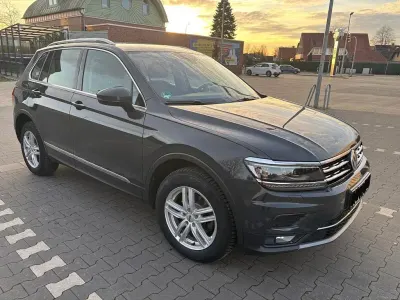Gebraucht VW Tiguan Highline 150 PS (110 kW) 2019 Grau SUV
