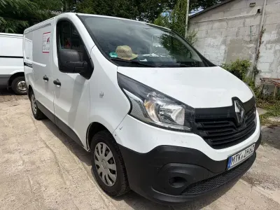 Gebraucht Renault Trafic 121 PS (88 kW) 2019 Weiß Van / Kleinbus