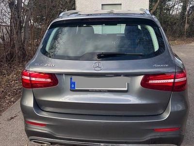 Gebraucht Mercedes GLC250 AMG 211 PS (155 kW) 2018 Silber SUV