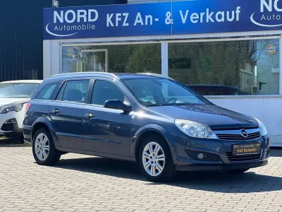Gebraucht Opel Astra Sport 116 PS (85 kW) 2008 Grau Limousine