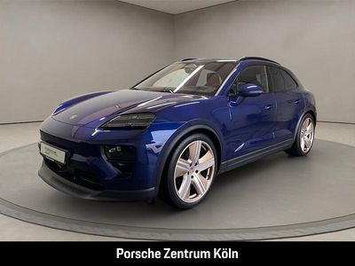 Blau Gebraucht 2022 Porsche Macan SUV | 66.400 €