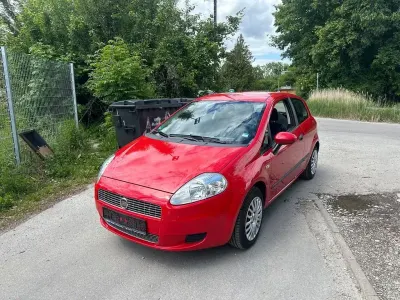 Gebraucht Fiat Grande Punto Active 65 PS (47 kW) 2009 Rot Kleinwagen