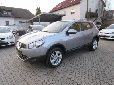 Usata Nissan Qashqai Acenta 141 CV (103 kW) 2013 Grigio SUV