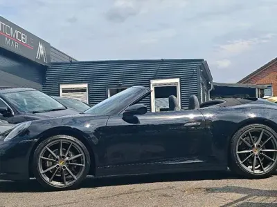 Gebraucht Porsche 992 Sport 385 PS (283 kW) 2022 Tiefschwarz Cabrio
