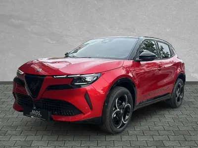 Neu Alfa Romeo Junior 145 PS (106 kW) 2026 Rot SUV
