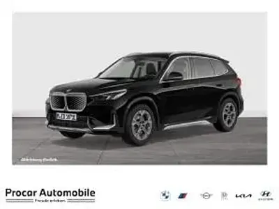 Neu BMW iX1 150 kW (204 PS) 2026 Schwarz (schwarz uni) SUV