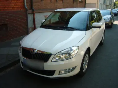 Gebraucht Skoda Fabia 86 PS (63 kW) 2013 Weiß Limousine