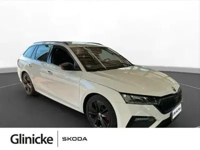 Usata Skoda Octavia RS 200 CV (147 kW) 2023 Bianco Station wagon