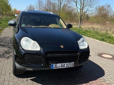 Second-hand Porsche Cayenne 250 CP (183 kW) 2004 Negru SUV