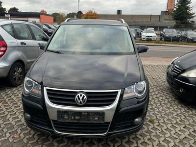 VW Touran Cross