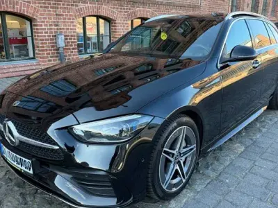 Gebraucht Mercedes C220 AMG line 200 PS (147 kW) 2022 Schwarz Kombi