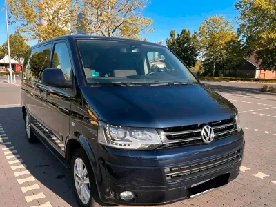 Gebraucht VW Multivan Match 179 PS (131 kW) 2012 Blau Van / Kleinbus