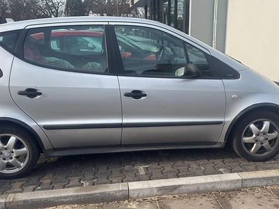 Silber Gebraucht 2003 Mercedes A140 Limousine | 1.100 €