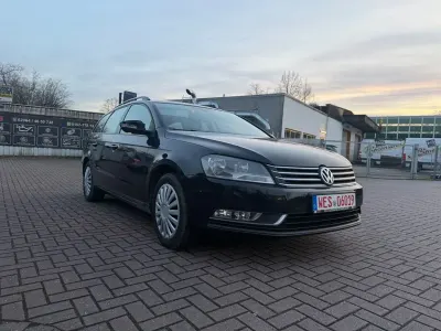 Gebraucht VW Passat Trendline 122 PS (89 kW) 2012 Schwarz Kombi