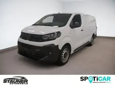 Gebraucht Opel Vivaro 177 PS (130 kW) 2024 Kaolin weiß Van / Kleinbus