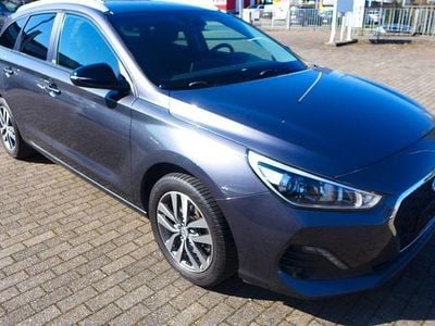 Usata Hyundai i30 YES! 99 CV (72 kW) 2019 Grigio Station wagon