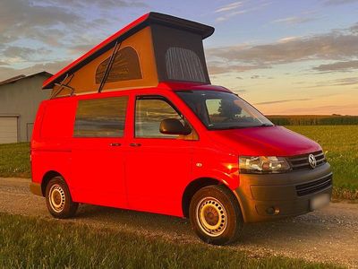 Używany VW Transporter 102 KM (75 kW) 2011 Czerwony Van