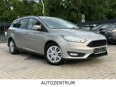 Gebraucht Ford Focus Business Edition 125 PS (91 kW) 2017 Silber Limousine