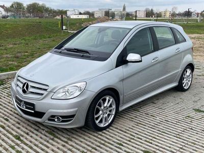 gebraucht Mercedes B180 Automatik/Tempomat/Shz/Pdc/Xenon/Euro5