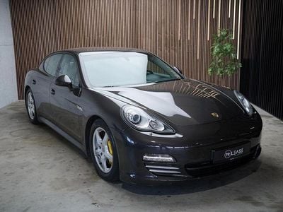 Second-hand Porsche Panamera 4 299 CP (219 kW) 2011 Gri Berlinǎ
