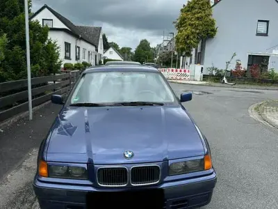 Gebraucht BMW 316 102 PS (75 kW) 1996 Blau Coupé