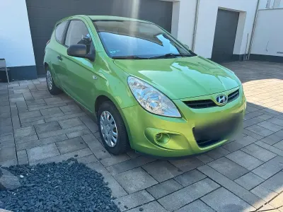 Gebraucht Hyundai i20 78 PS (57 kW) 2009 Grün Kleinwagen