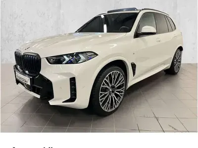 Second-hand BMW X4 Comfort Edition 286 CP (210 kW) 2025 Alb SUV