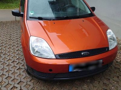 gebraucht Ford Fiesta 1,6 16V Ambiente Autom. Ambiente