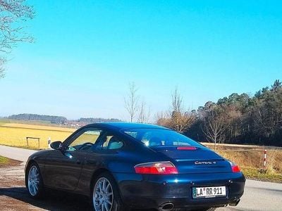 Porsche 911 Carrera 4