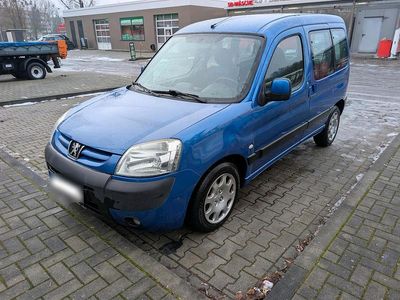 Gebraucht Peugeot Partner 97 PS (71 kW) 2004 Blau Van / Kleinbus