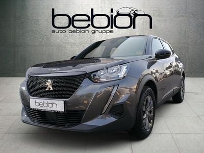 Gebraucht Peugeot 2008 Active 131 PS (96 kW) 2023 Metfa platinium grau SUV