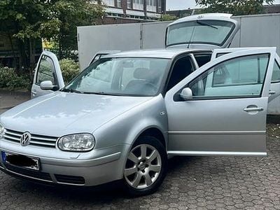 Usata VW Golf IV Pacific 101 CV (74 kW) 2003 Argento Berlina