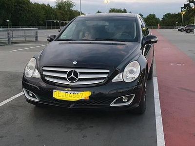 Mercedes R320