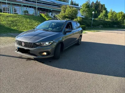 Gebraucht Fiat Tipo Lounge 120 PS (88 kW) 2019 Grau Kombi