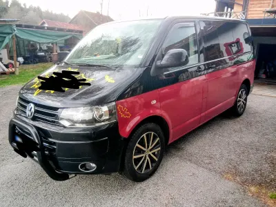 Second-hand VW T5 Highline 179 CP (131 kW) 2013 Negru Van