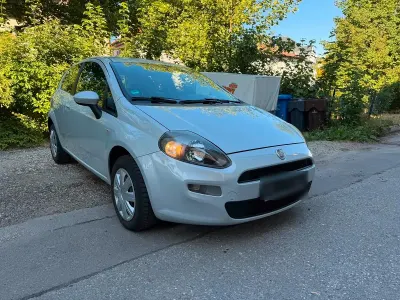 Gebraucht Fiat Punto Evo 73 PS (53 kW) 2012 Weiß Kleinwagen