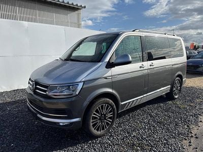 Usata VW Caravelle 204 CV (150 kW) 2017 Grigio Furgone