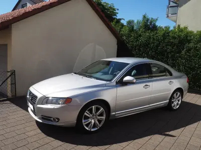 Usata Volvo S80 Momentum 241 CV (177 kW) 2012 Argento Berlina