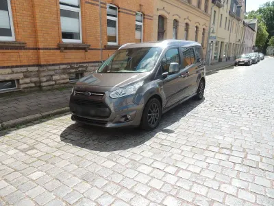 Gebraucht Ford Tourneo Connect Titanium 120 PS (88 kW) 2017 Grau Van / Kleinbus