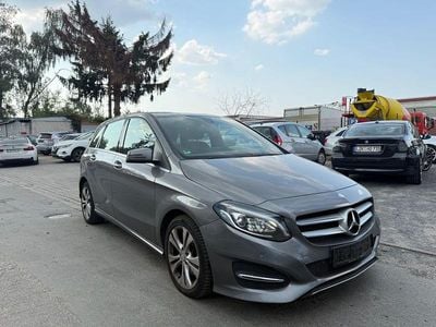 Mercedes B200