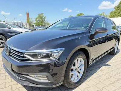 Gebraucht VW Passat 150 PS (110 kW) 2023 Schwarz Kombi