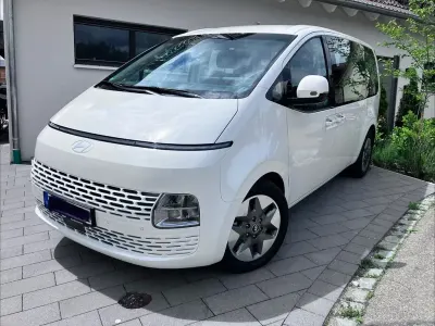 Gebraucht Hyundai Staria Trend 224 PS (164 kW) 2025 Weiß Van / Kleinbus
