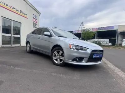 Gebraucht Mitsubishi Lancer Sportback Invite 140 PS (102 kW) 2010 Silber Limousine