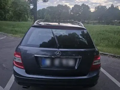 Gebraucht Mercedes C250 204 PS (150 kW) 2010 Grau Kombi
