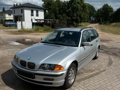 Gebraucht BMW 320 136 PS (100 kW) 2001 Silber Kombi