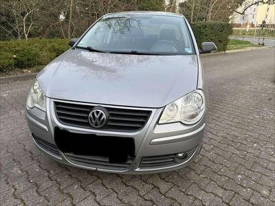 Gebraucht VW Polo Comfortline 80 PS (58 kW) 2007 Silverbird metallic Kleinwagen